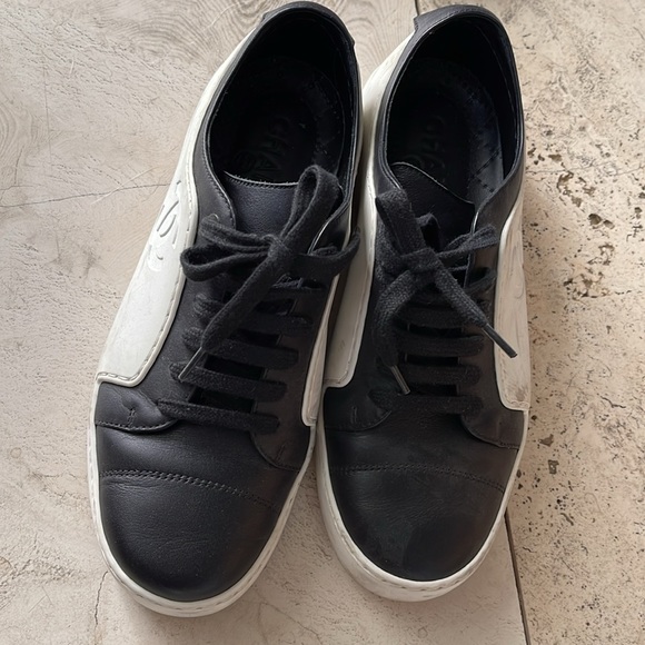Chanel sneaker - Picture 2 of 7